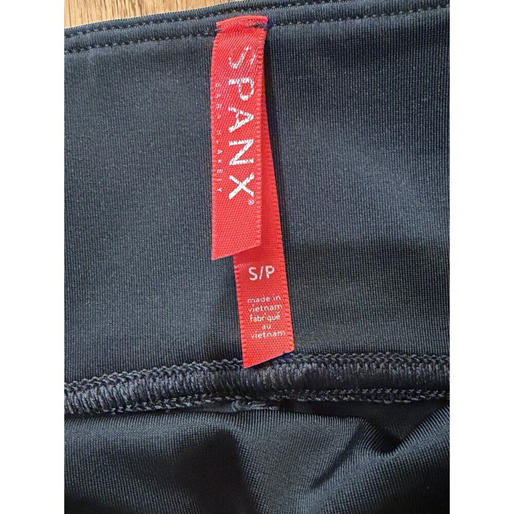 SPANX Faux Leather Camo Leggings Women Small Black Gray High Rise Shaping - Picture 2 of 5